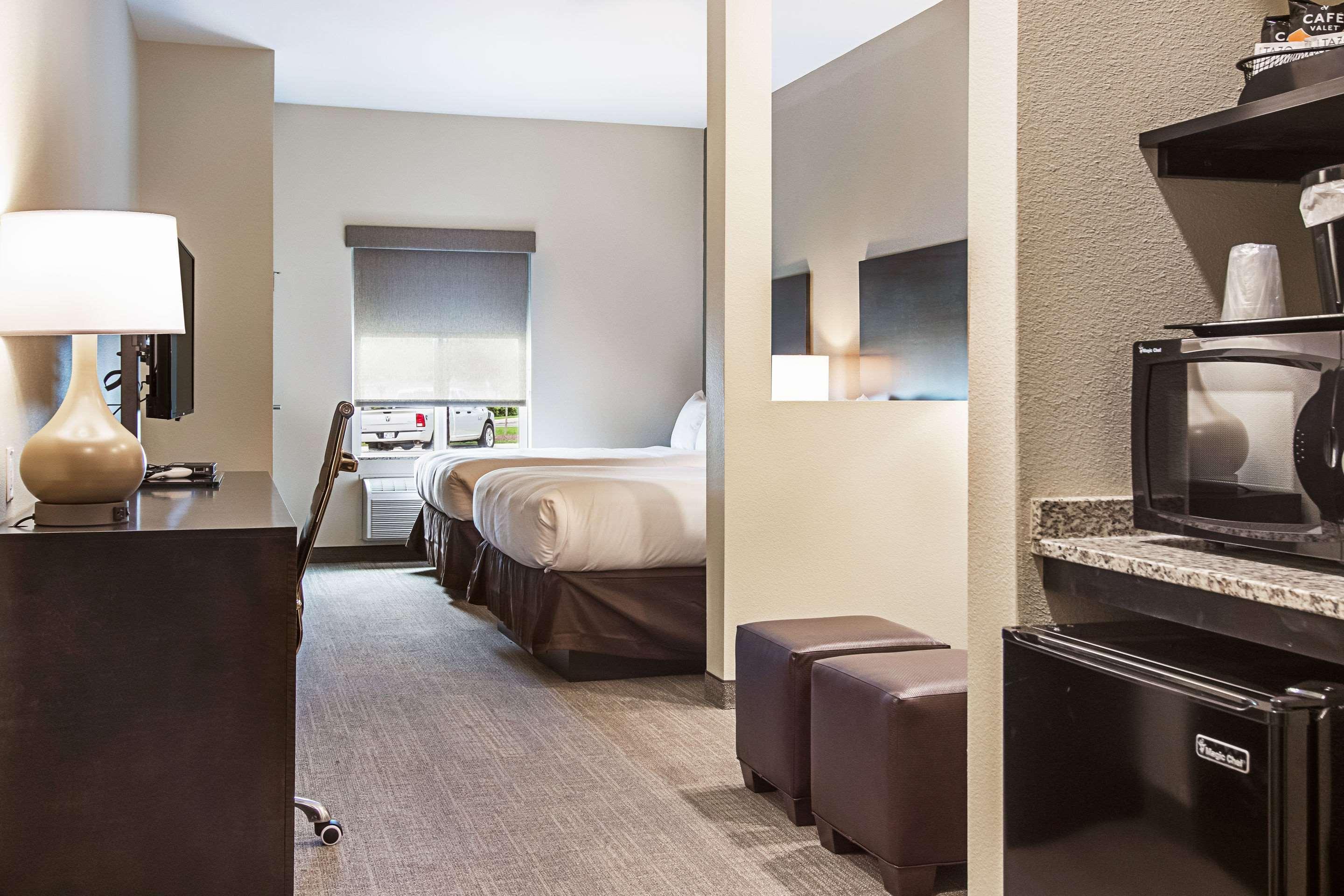 Comfort Suites Wooster Near University Campus Exteriör bild